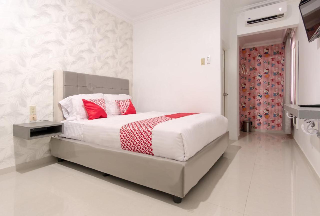 Oyo 487 Gajah Mada Hotel Medan Dış mekan fotoğraf