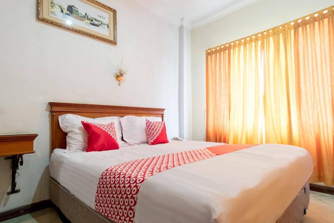 Oyo 487 Gajah Mada Hotel Medan Dış mekan fotoğraf