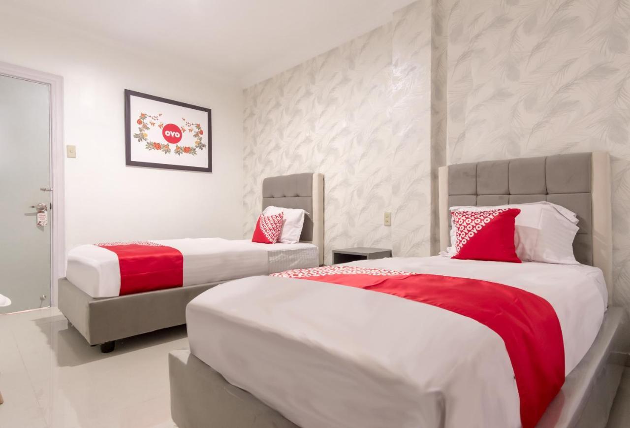 Oyo 487 Gajah Mada Hotel Medan Dış mekan fotoğraf