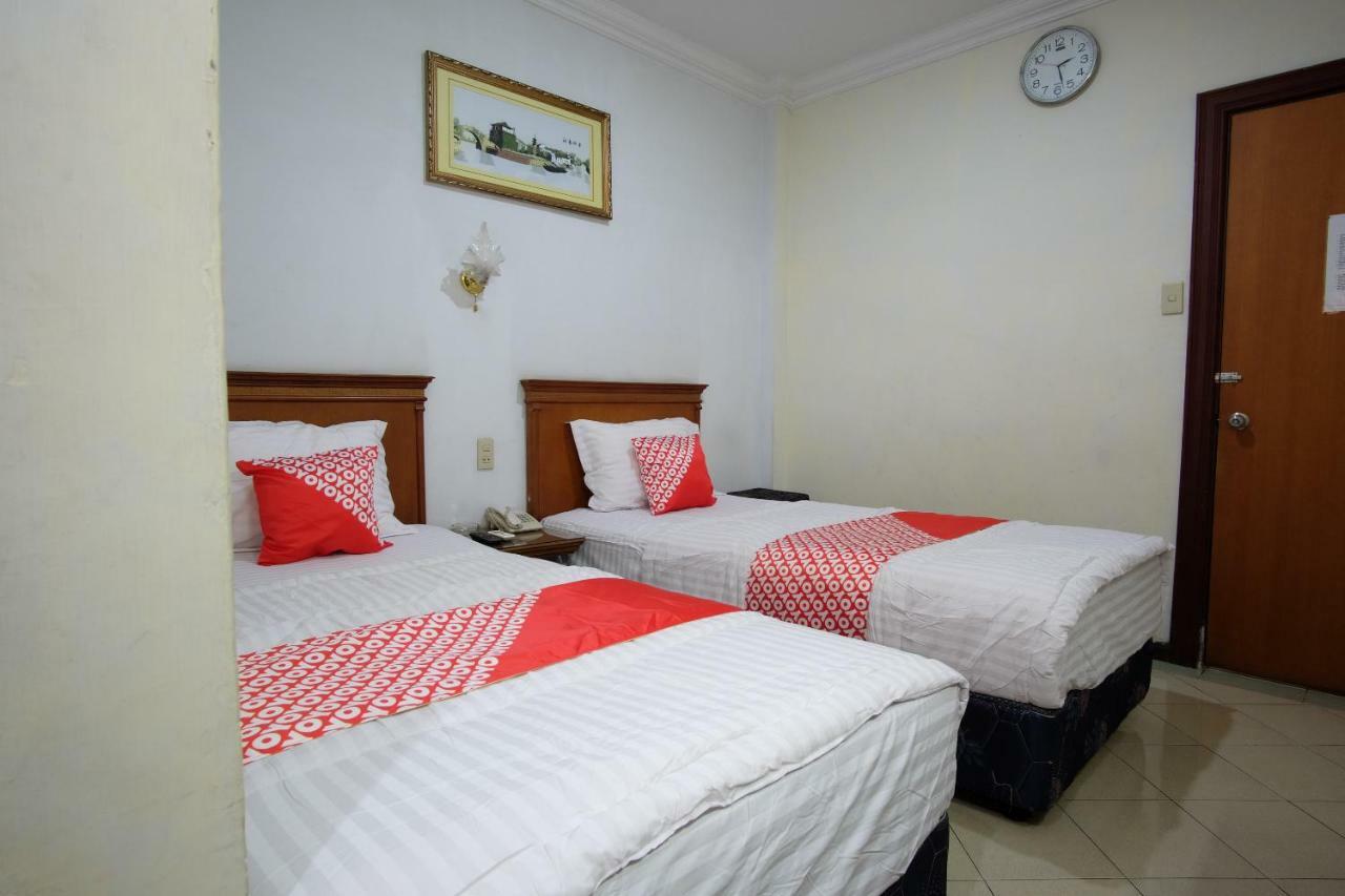 Oyo 487 Gajah Mada Hotel Medan Dış mekan fotoğraf