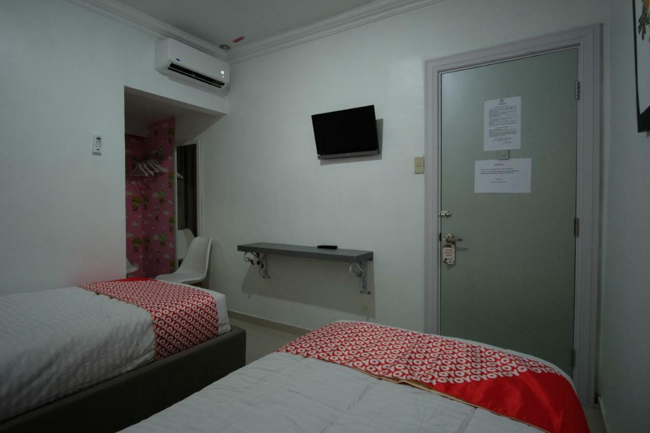 Oyo 487 Gajah Mada Hotel Medan Dış mekan fotoğraf