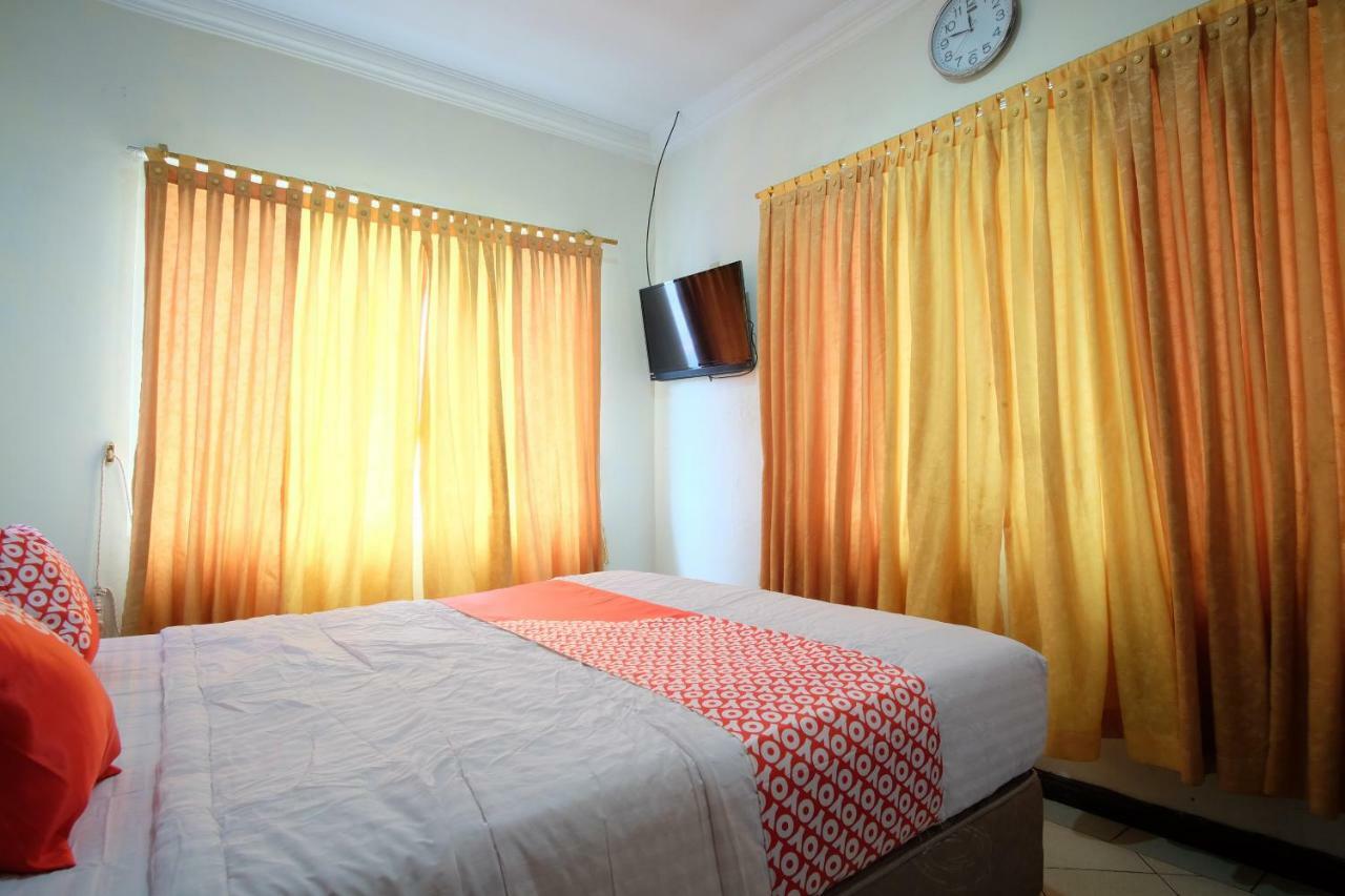 Oyo 487 Gajah Mada Hotel Medan Dış mekan fotoğraf