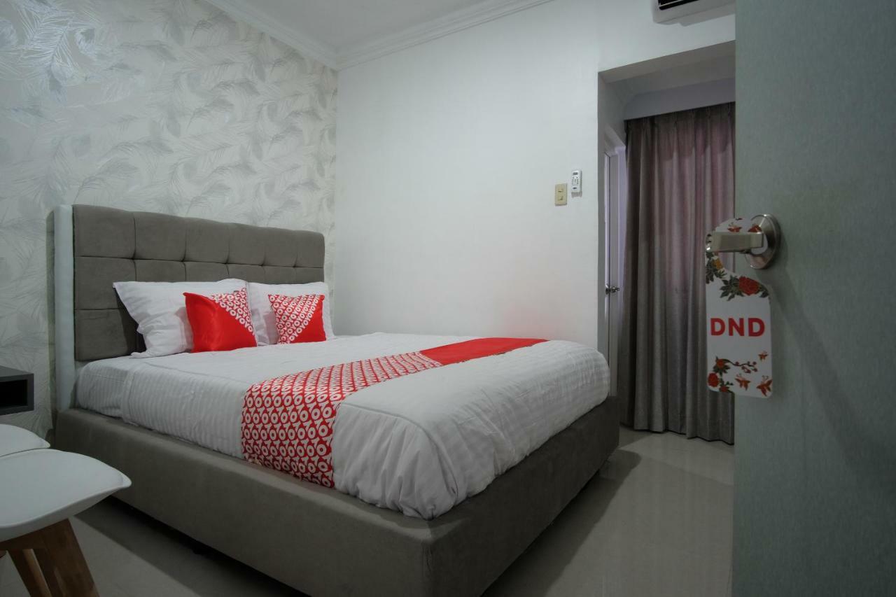 Oyo 487 Gajah Mada Hotel Medan Dış mekan fotoğraf