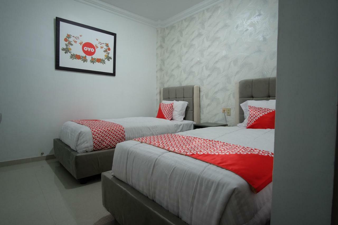 Oyo 487 Gajah Mada Hotel Medan Dış mekan fotoğraf